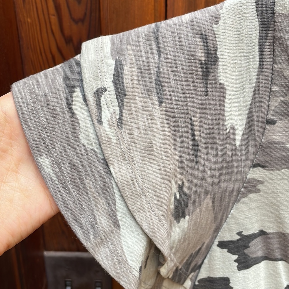 BNWT Isabel maternity camouflage gray dress, size small - Picture 5 of 7